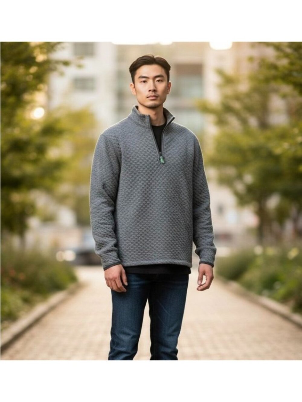 J.Crew Men's CL Pullover Quilted Quarter Zip in Heathered Charcoal Gray Textured